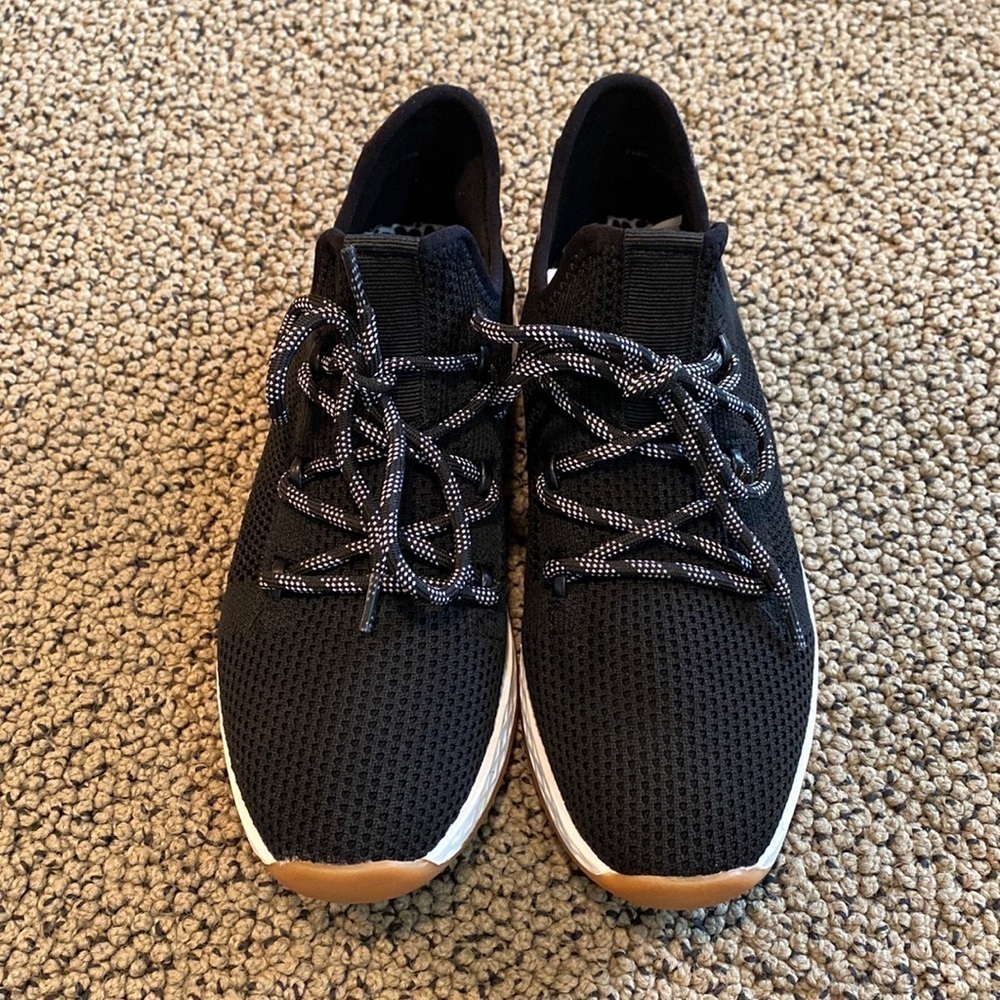 NWT JSlides Black/White Knit Ophelia Sneakers Size 6- Brand New Never Worn